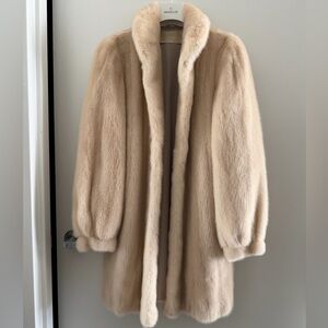 SOLD - Elegant Cream Mink Fur Coat - Super soft!!!